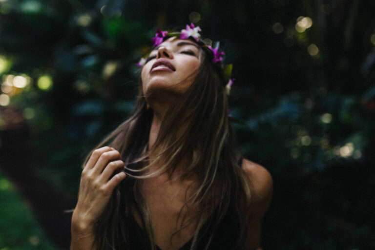 Exclusive: Jane Allure Shows Us The New Foam Dry Shampoo